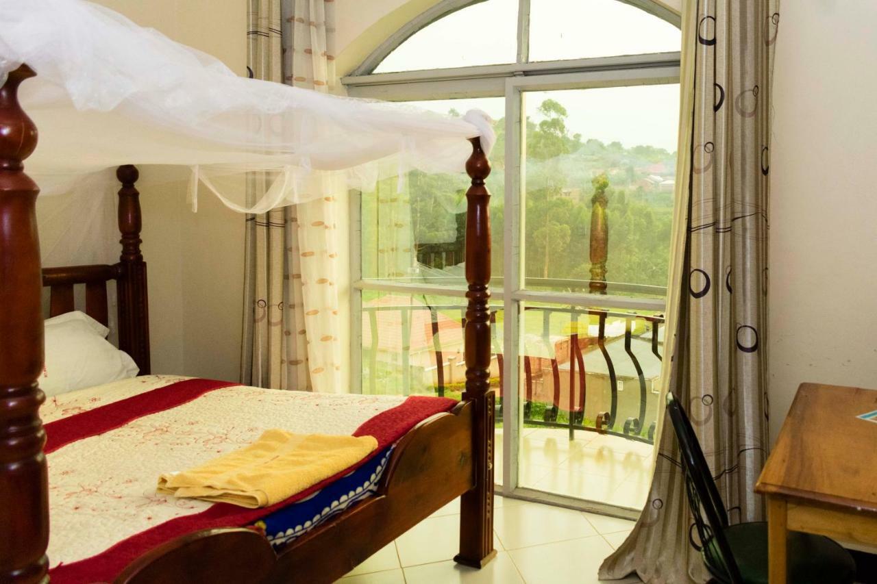 Relief Motel Fort Portal Dış mekan fotoğraf