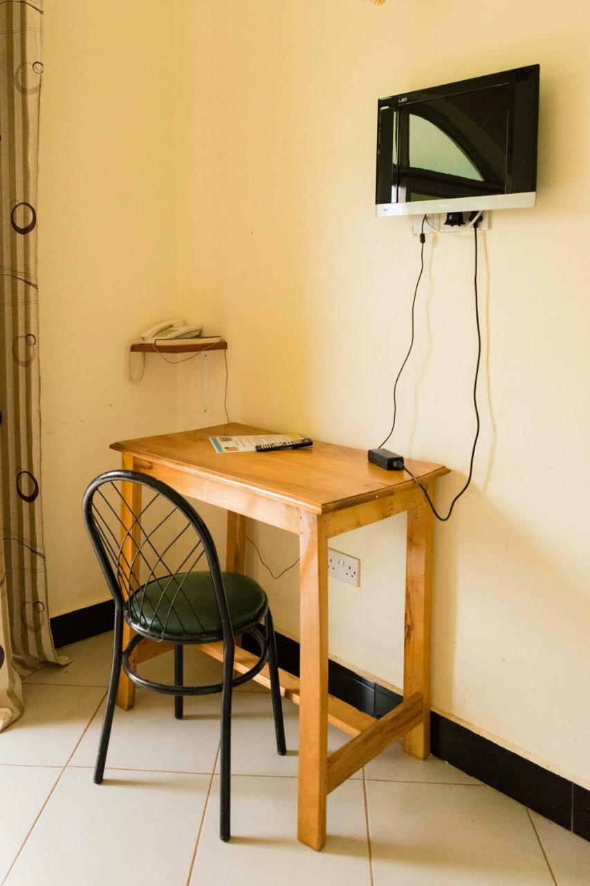 Relief Motel Fort Portal Dış mekan fotoğraf
